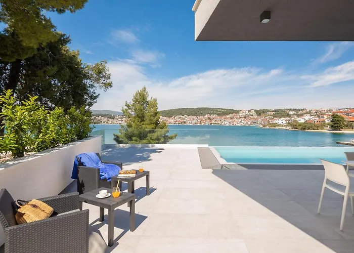Villa Beachfront Milka With Pool Trogir