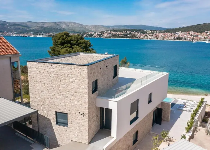 Beachfront Milka With Pool * Trogir