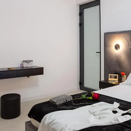 Willa Beachfront Milka With Pool *