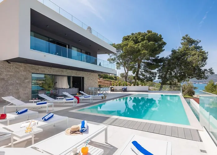 Beachfront Milka With Pool * Trogir