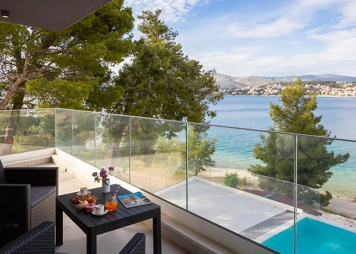 Beachfront Milka With Pool Villa *