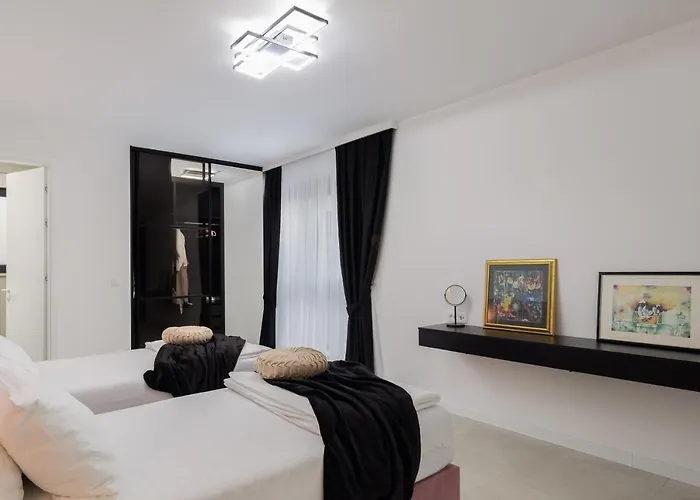 Beachfront Milka With Pool Trogir